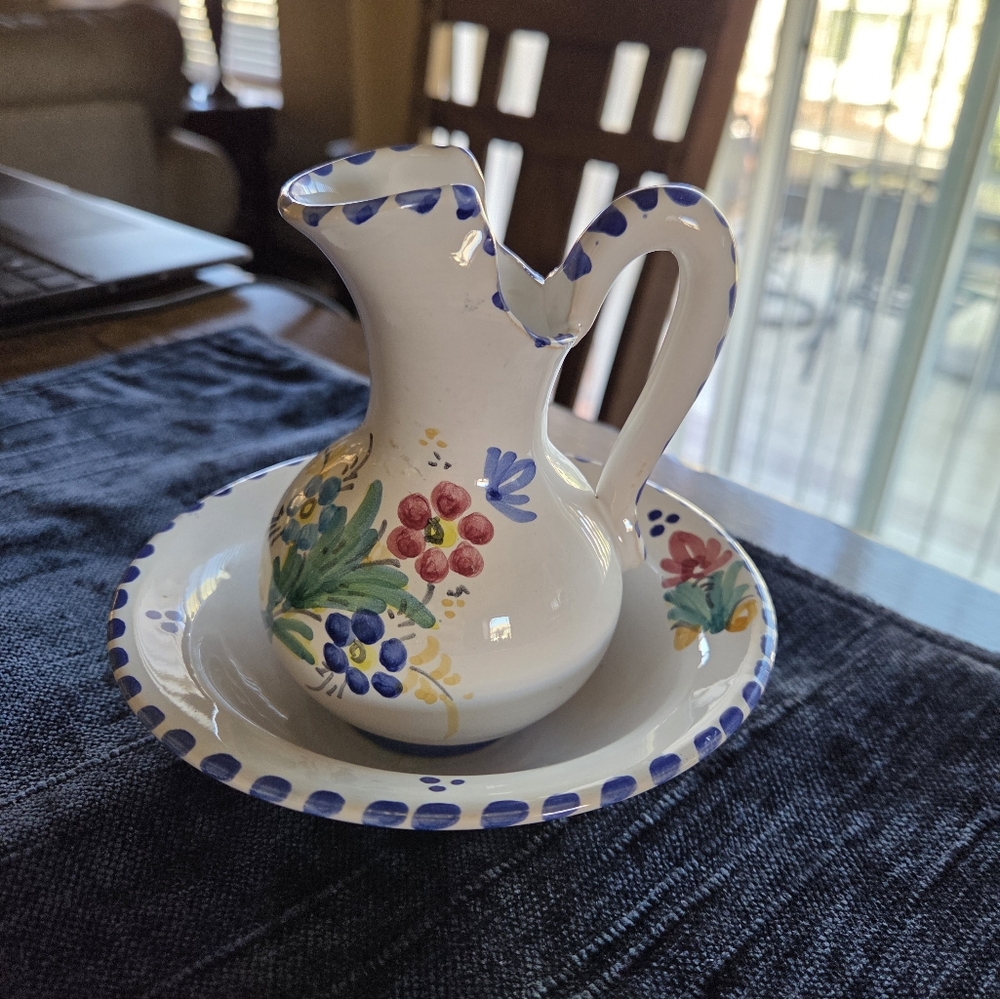 Talavera Pottery Barcelona Small Pitcher And Bowl